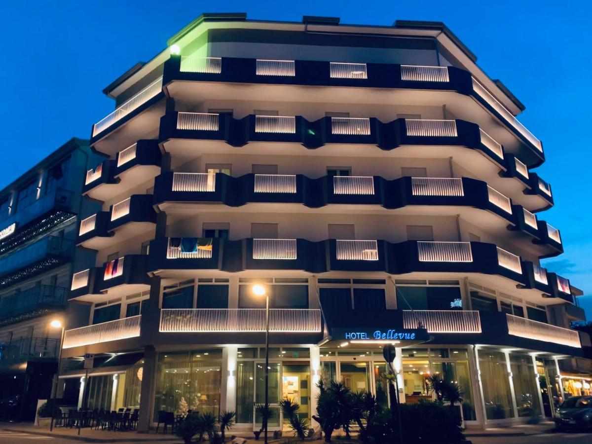 Hotel Bellevue Каорле Екстериор снимка